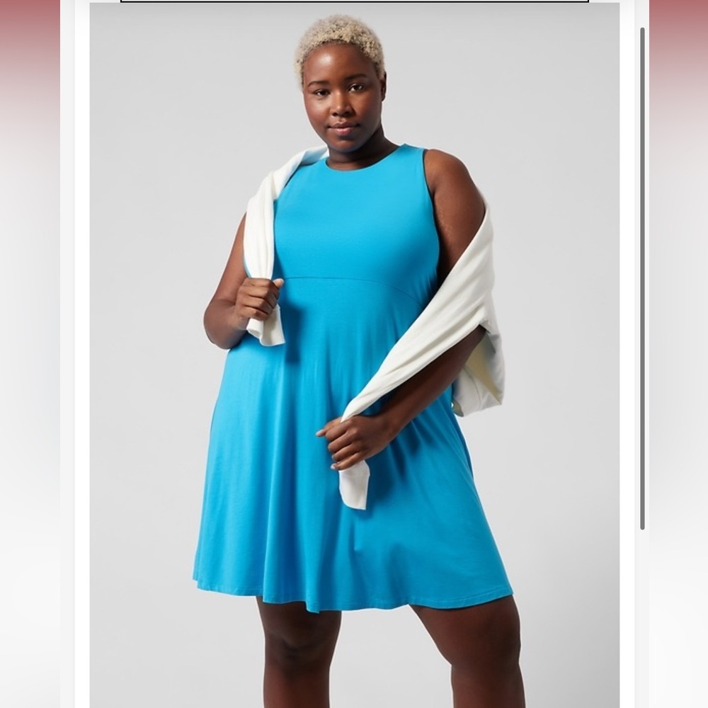 Athleta Santorini Thera Dress in Vibrant Blue